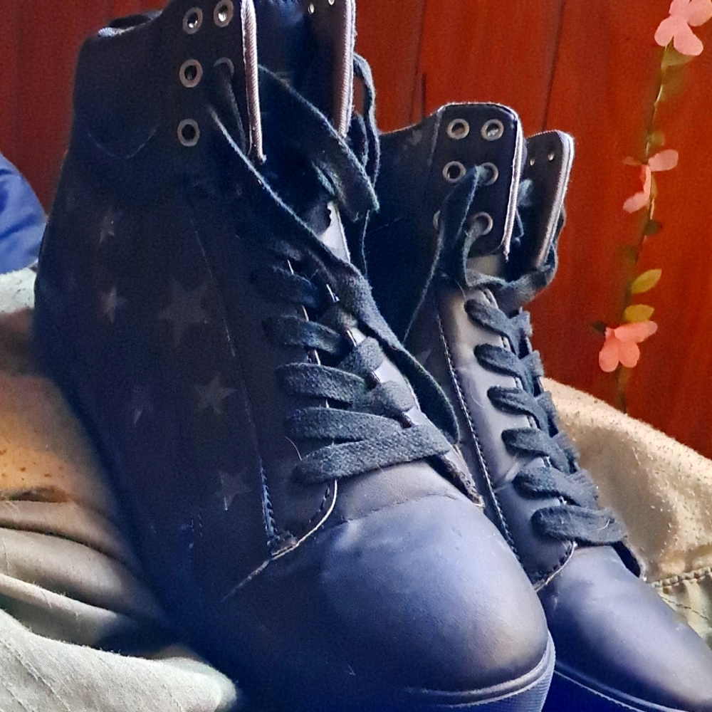 PASTRY pop tart star sneakers●BLACK●Size 8.5